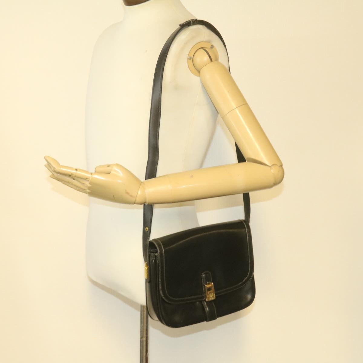 GUCCI Shoulder Bag Leather Black rd1974