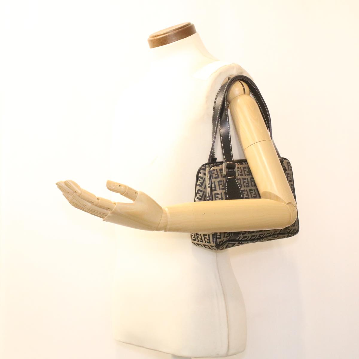 FENDI Zucchino Canvas Hand Bag Navy rd4260