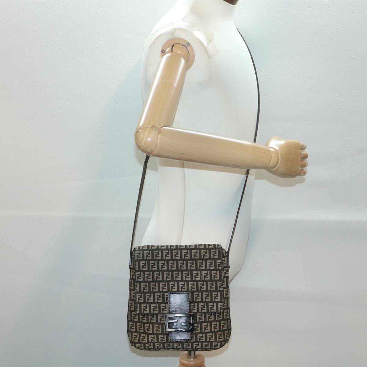 FENDI Zucchino Canvas Shoulder Bag Brown Beige rd4369