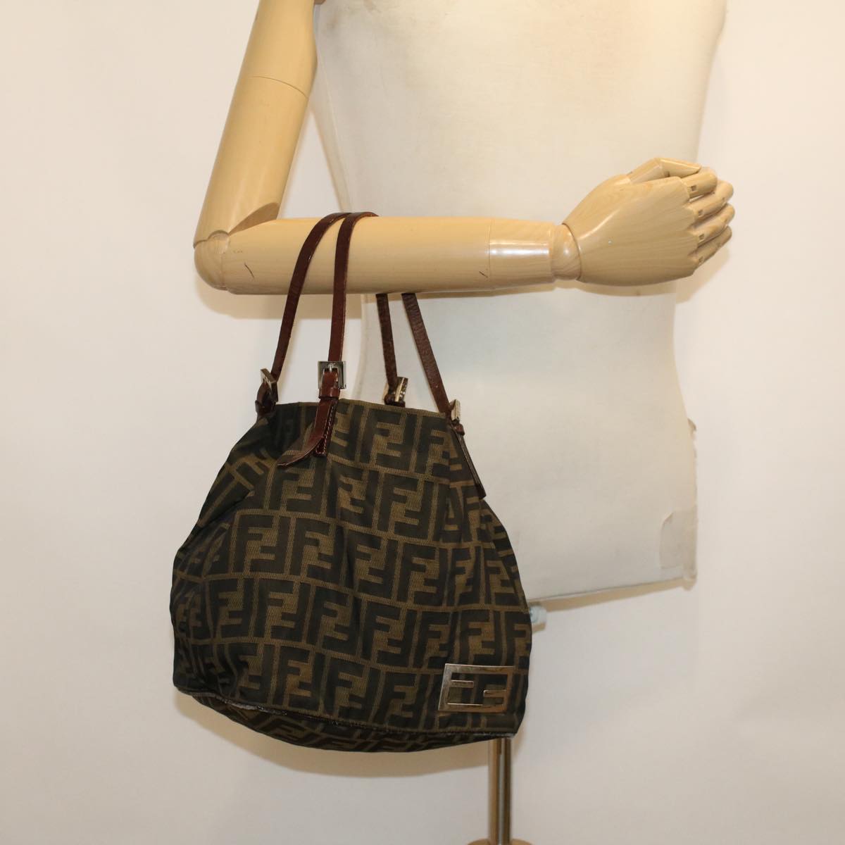 FENDI Zucca Canvas Hand Bag Black Brown 2220-26635-98 rd5177