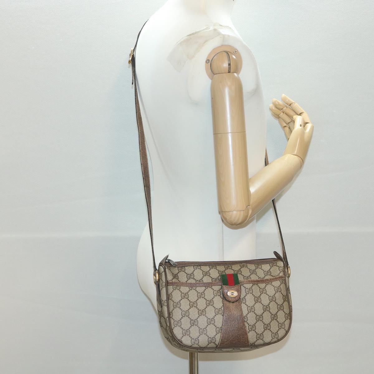 GUCCI GG Canvas Web Sherry Line Shoulder Bag Beige Red 89 02 032 ro876
