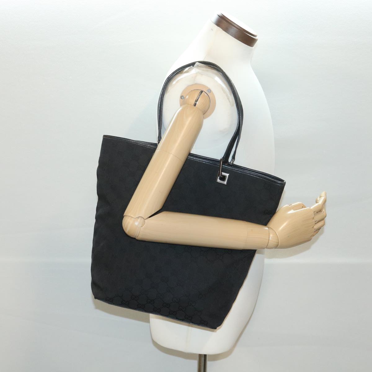 GUCCI GG Canvas Tote Bag Black 31243 ro911