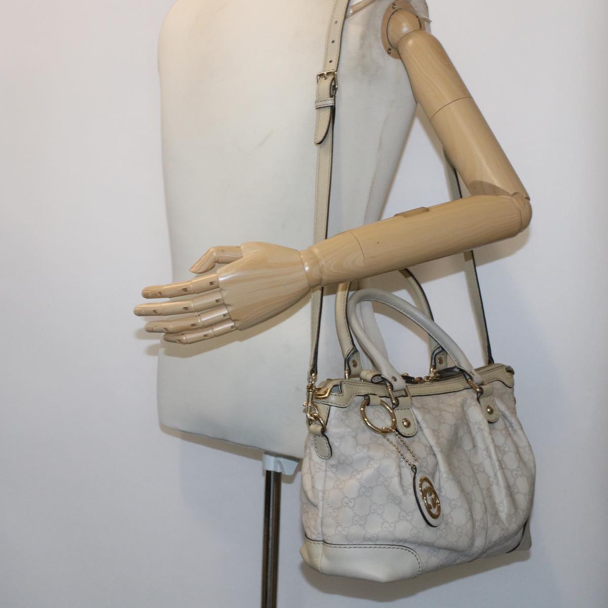 GUCCI GG Canvas Guccissima Sukey Hand Bag 2way White 247902 tb782