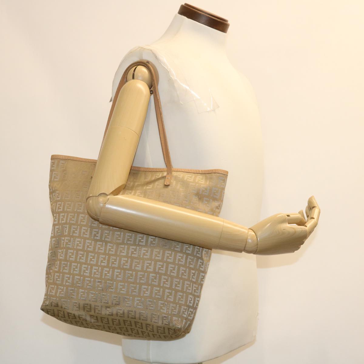 FENDI Zucchino Canvas Tote Bag Beige th2554