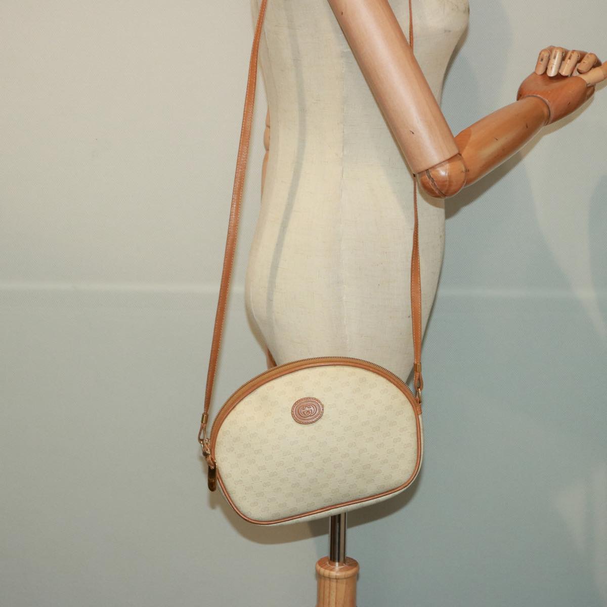 GUCCI Micro GG Supreme Shoulder Bag PVC Leather Beige 007 983 1113 th5073