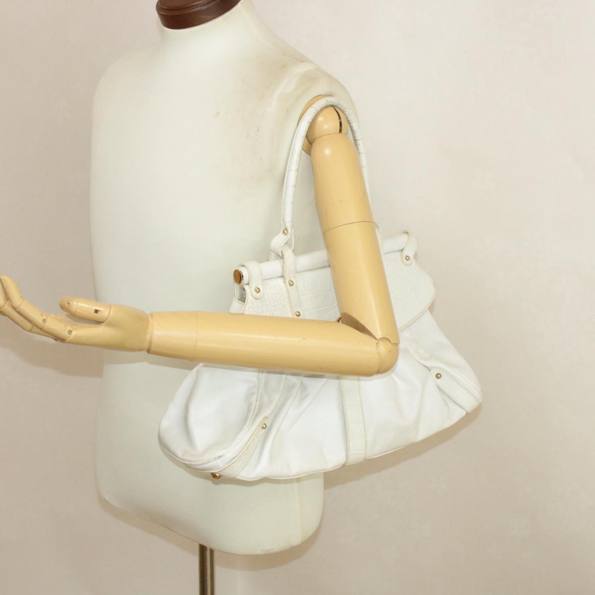 FENDI Shoulder Bag Leather White yk107