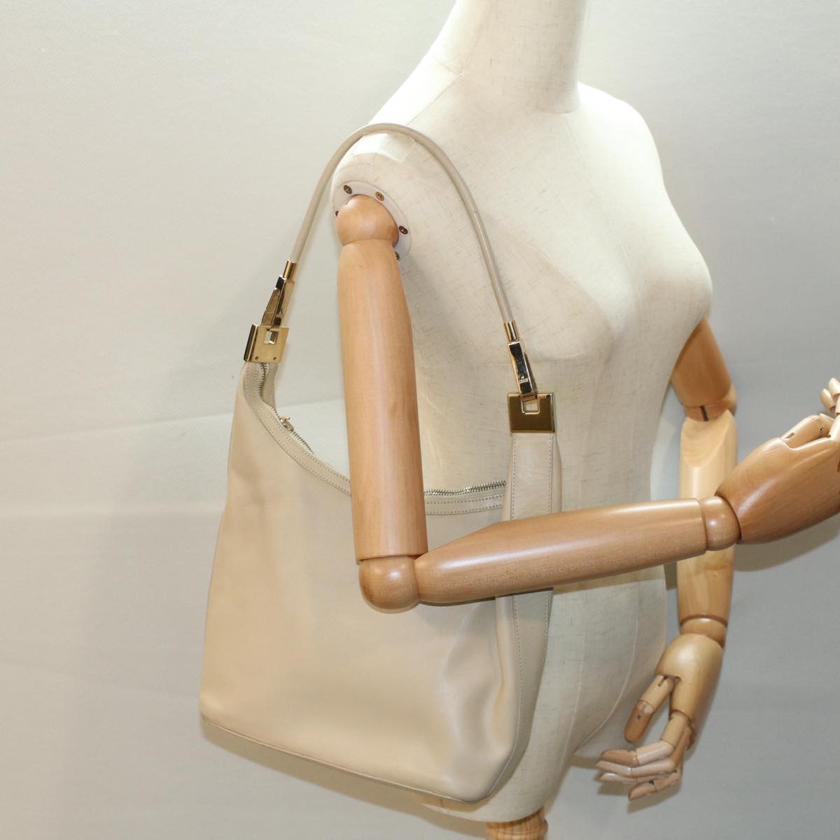 GUCCI Shoulder Bag Leather Beige ti1223