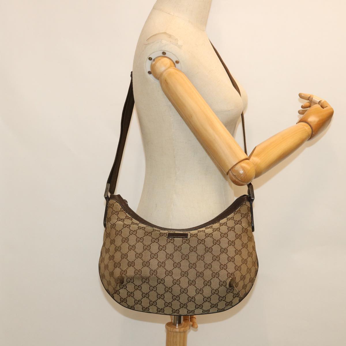 GUCCI GG Canvas Shoulder Bag Beige Brown 181092 ti1226