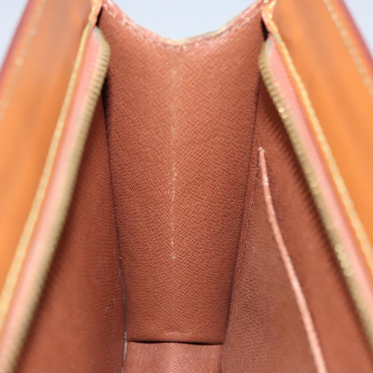 LOUIS VUITTON Epi Pochette Homme Clutch Bag Zipangu Gold M52528 LV ti2611