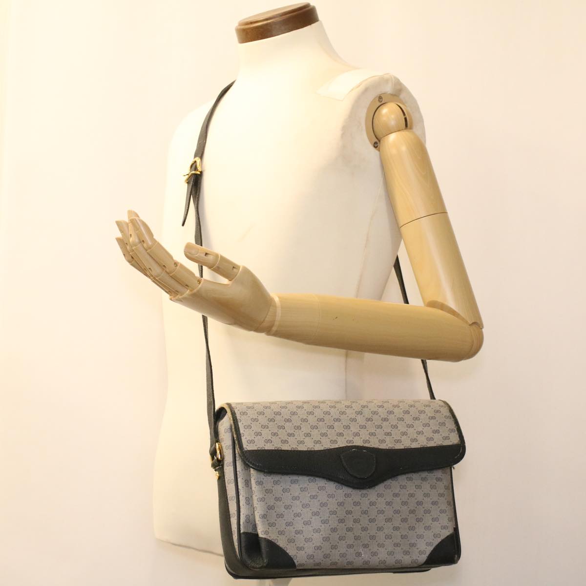GUCCI Micro GG Canvas Shoulder Bag PVC Leather Navy ti884