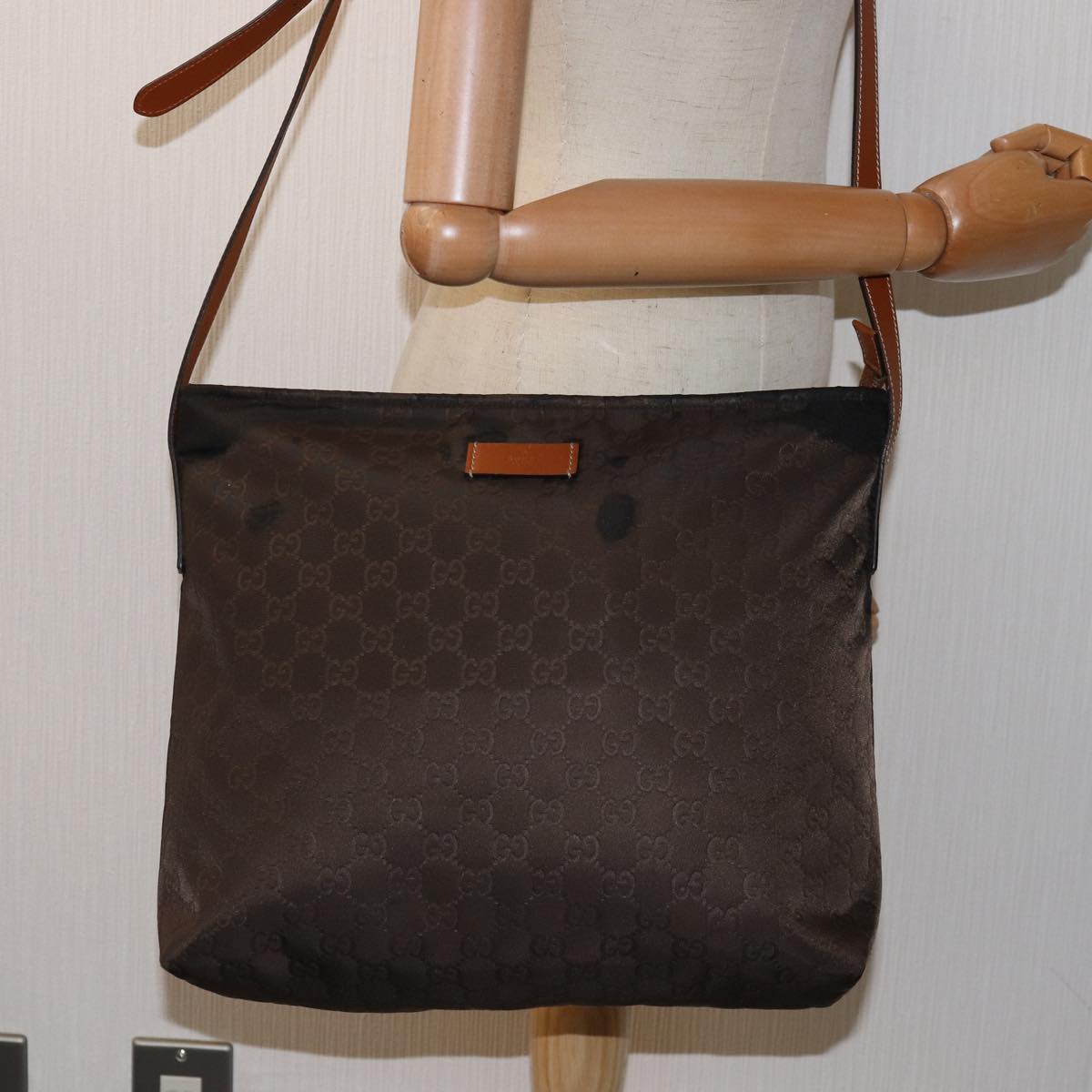 GUCCI GG Canvas Shoulder Bag Nylon Brown 308840 yk12840