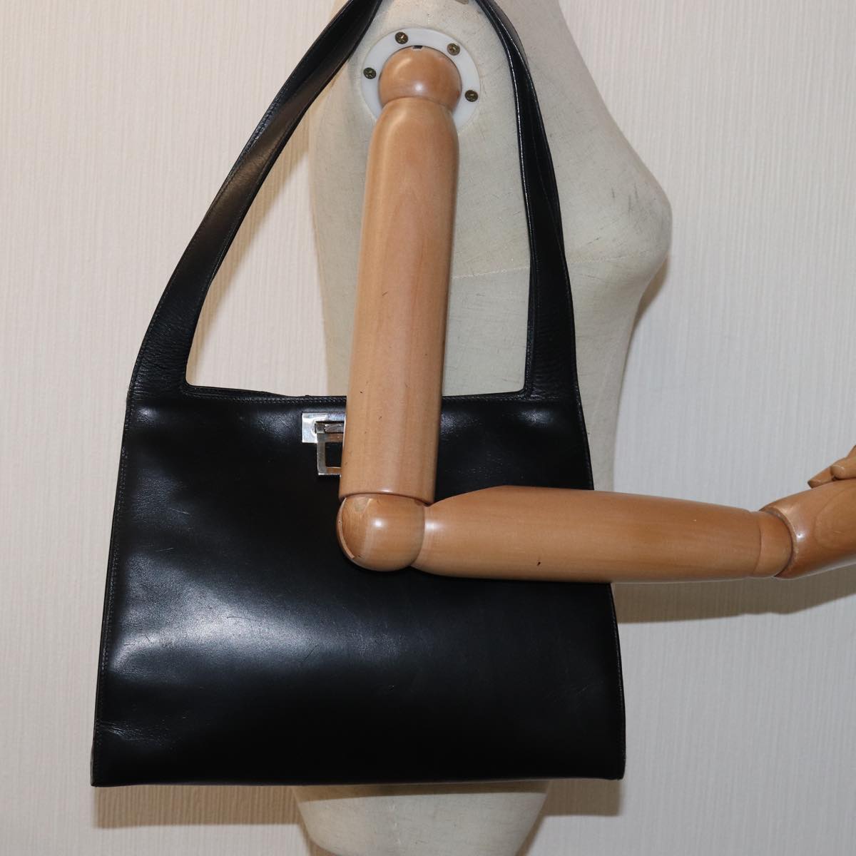 GUCCI Shoulder Bag Leather Black 001 3038 yk13061