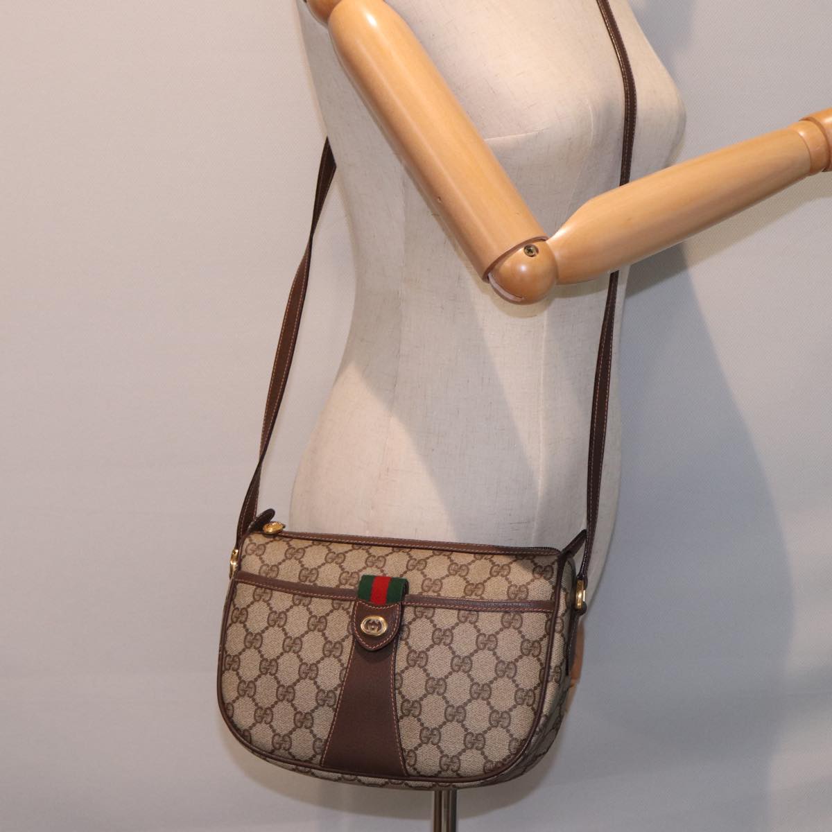 GUCCI Web Sherry Line GG Supreme Shoulder Bag Red Beige 89 02 032 yk13114