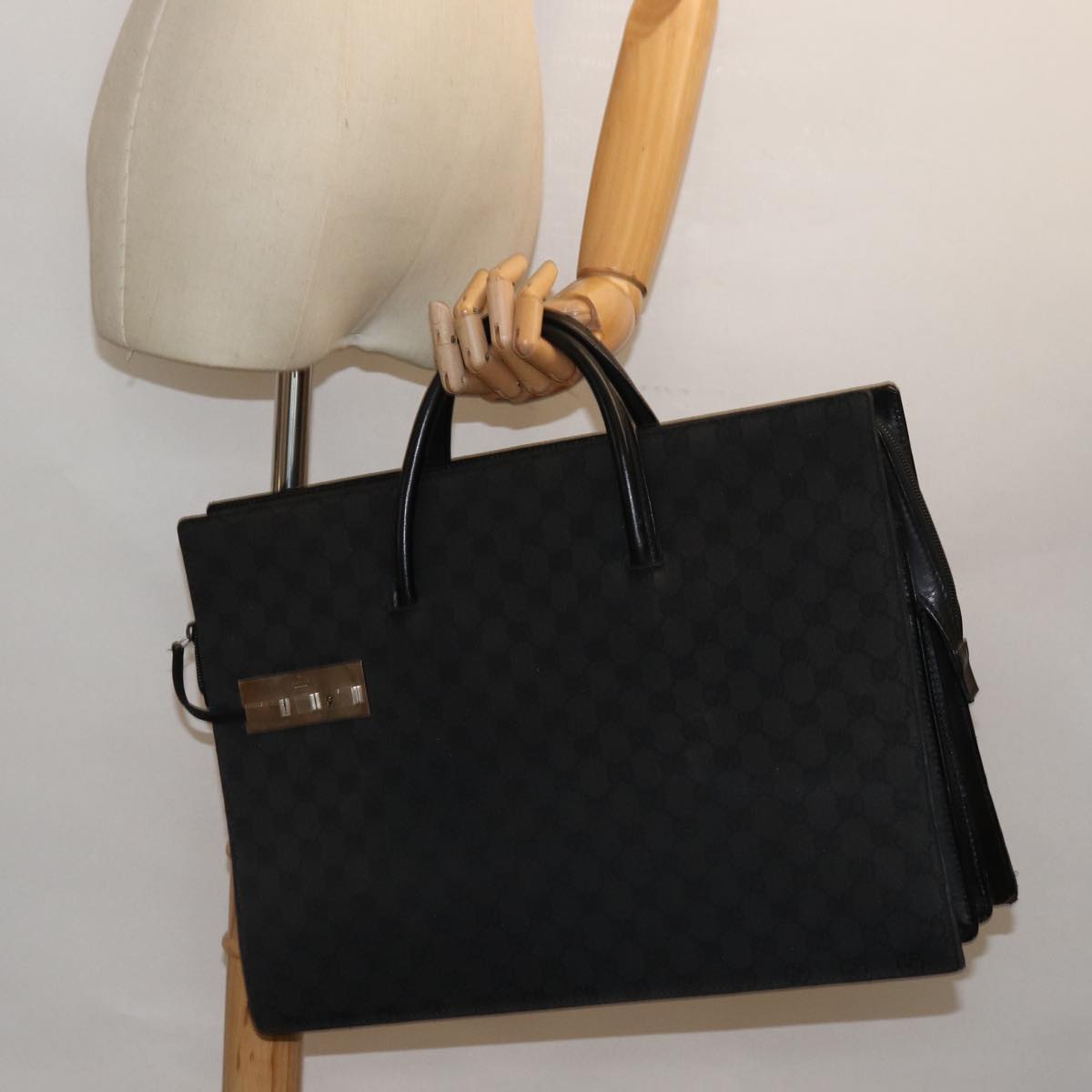 GUCCI GG Canvas Hand Bag Black 015 3708 yk13270