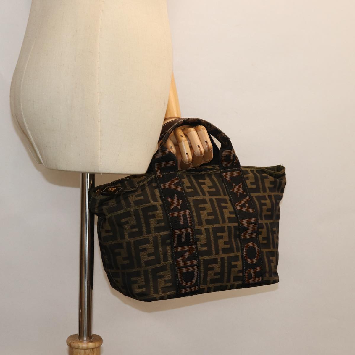 FENDI Zucca Canvas Hand Bag Brown Black yk14062