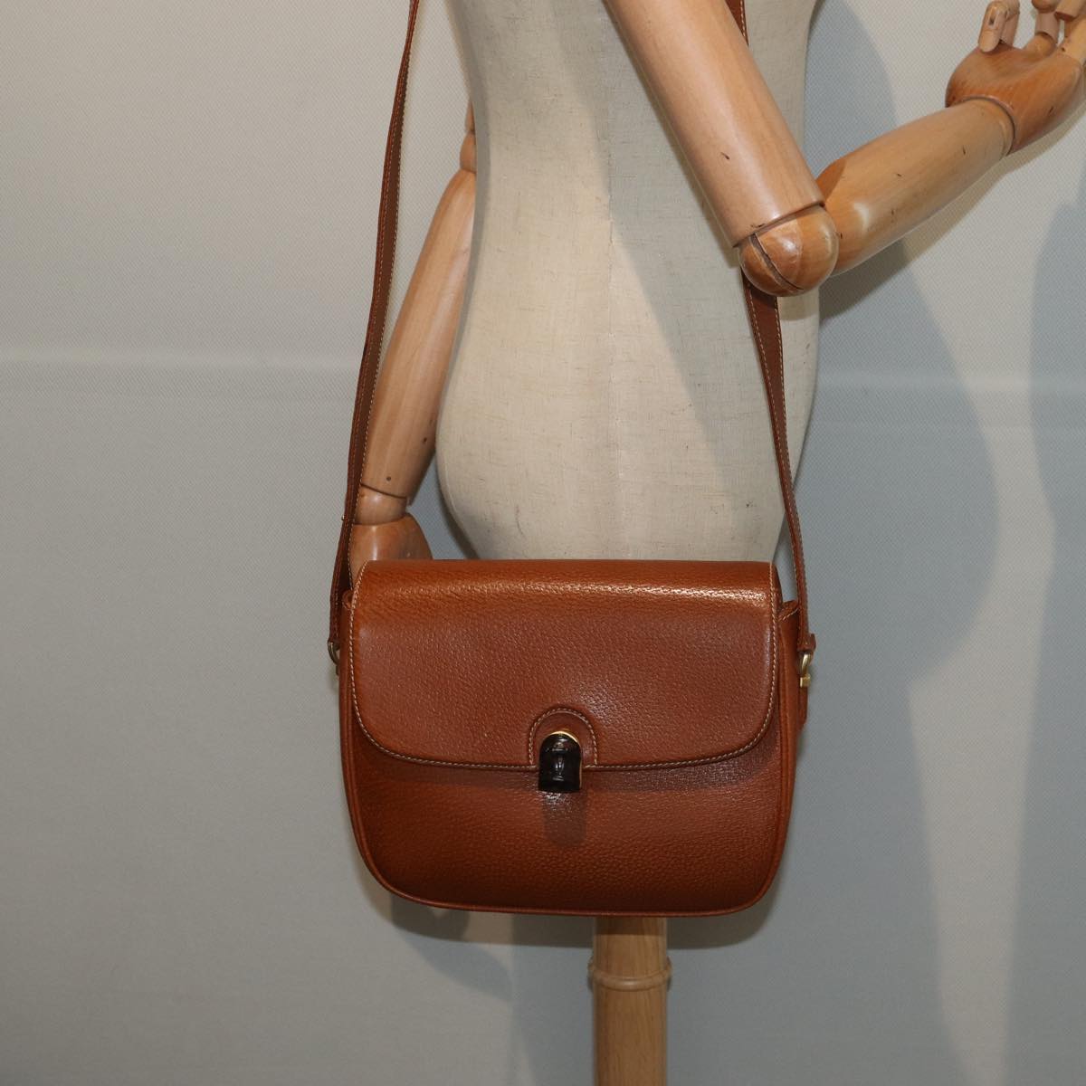GUCCI Bamboo Shoulder Bag Leather Brown Gold yk14184