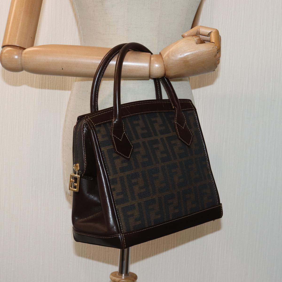 FENDI Zucca Canvas Hand Bag Brown Black gold yk14322