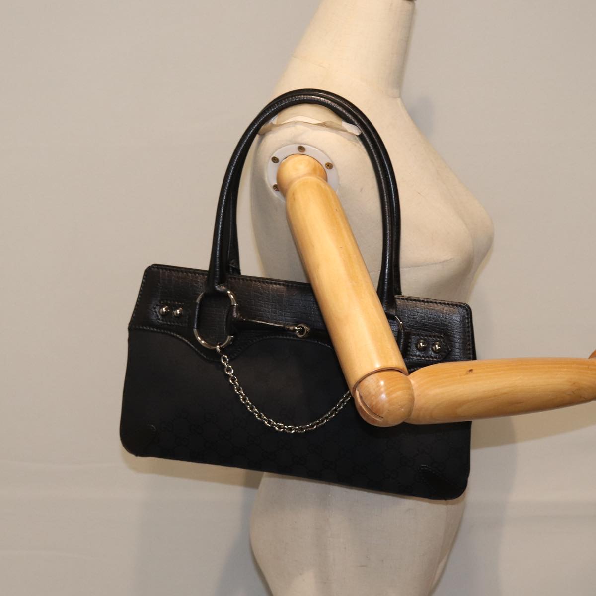 GUCCI GG Canvas Horsebit Shoulder Bag Black Silver 114913 yk15158