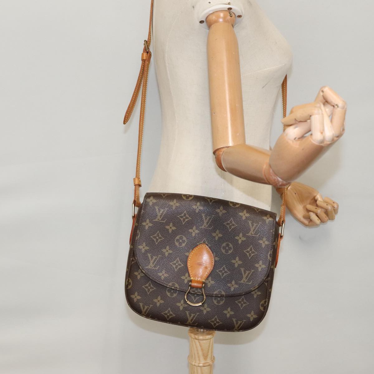 LOUIS VUITTON Monogram Saint Cloud GM Shoulder Bag M51242 LV yk16407