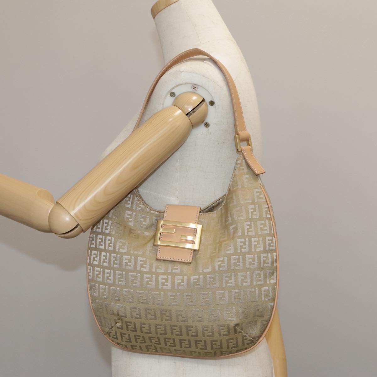 FENDI Zucchino Canvas Shoulder Bag Beige yk16869