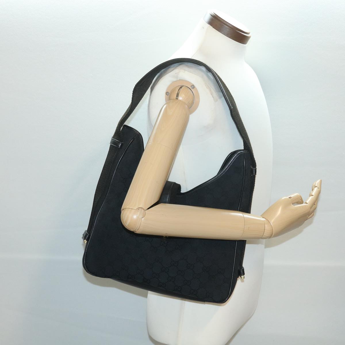 GUCCI GG Canvas Jackie Shoulder Bag Black 92735 yk6103