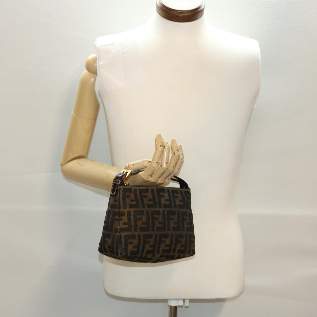 FENDI Zucca Canvas Hand Bag Black Brown 2349-26580-089 yk7204