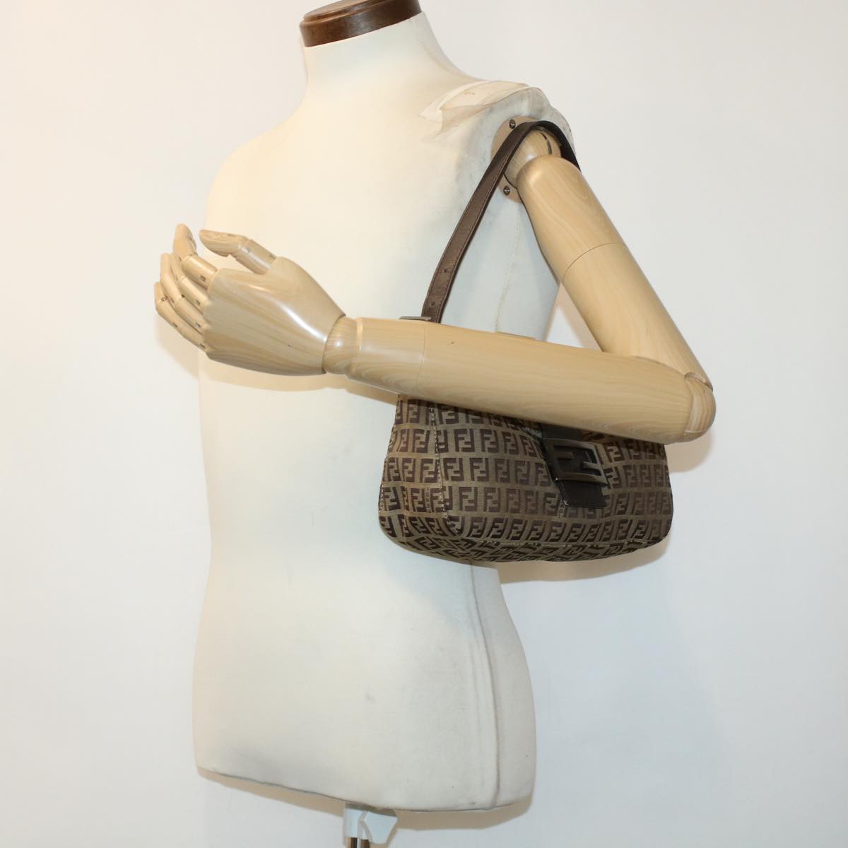 FENDI Zucchino Canvas Mamma Baguette Shoulder Bag Beige yk7232