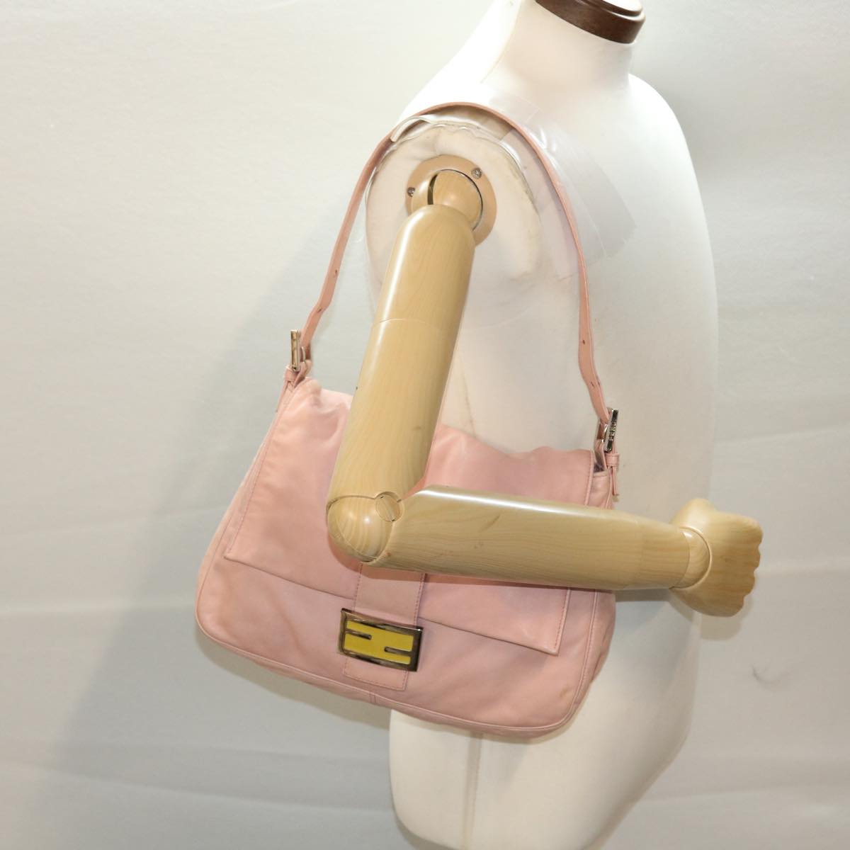 FENDI Mamma Baguette Shoulder Bag Leather Pink 2308-26325-008 yk7599