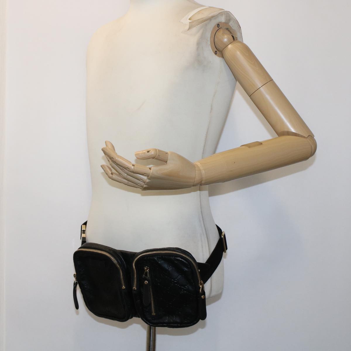 GUCCI GG Canvas Guccissima Waist bag Black 246417 yk7966