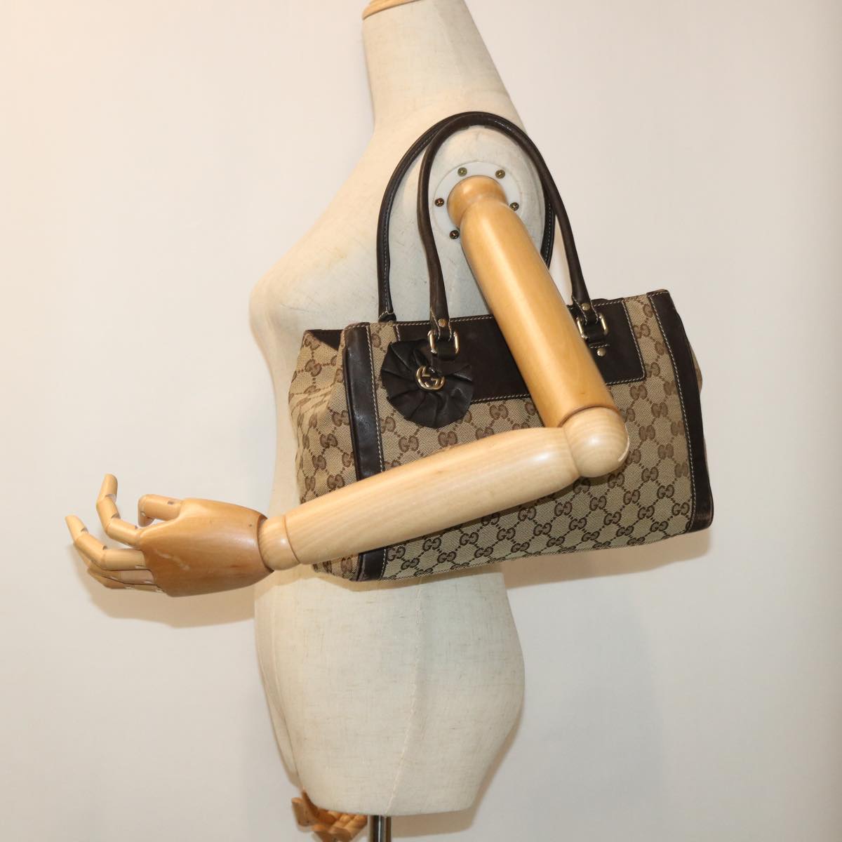 GUCCI GG Canvas Shoulder Bag Beige 190247 yk8323