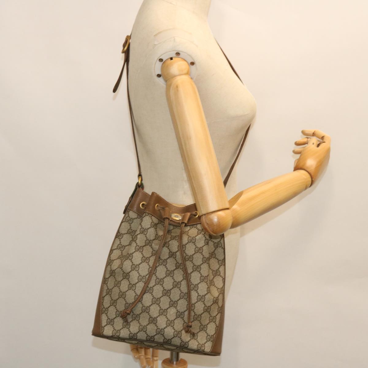 GUCCI GG Canvas Web Sherry Line Shoulder Bag PVC Leather Beige Red yk8336