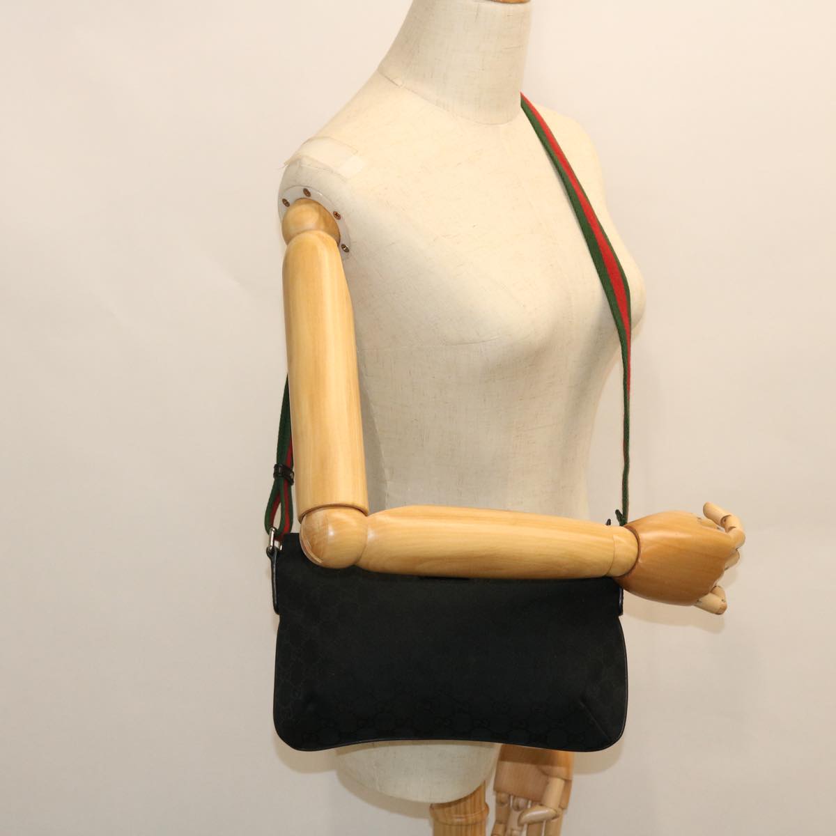 GUCCI GG Canvas Web Sherry Line Shoulder Bag Black Red Green 189749 yk8345