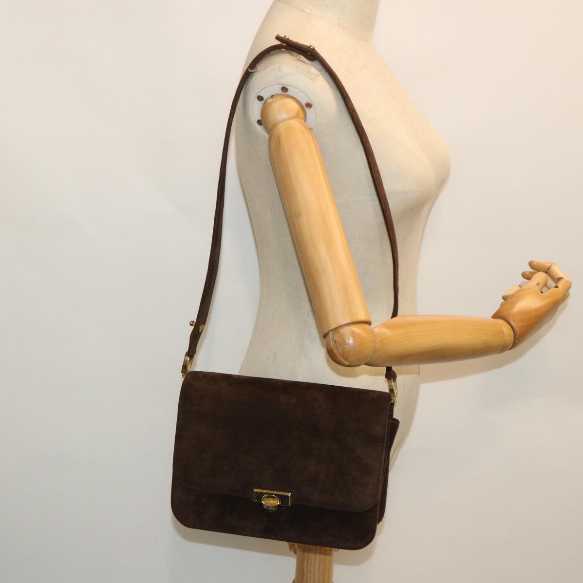 GUCCI Turn Lock Shoulder Bag Suede Brown yk8638