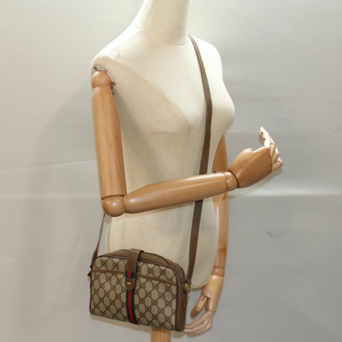 GUCCI GG Canvas Web Sherry Line Shoulder Bag Beige Red 116 02 055 yk8699