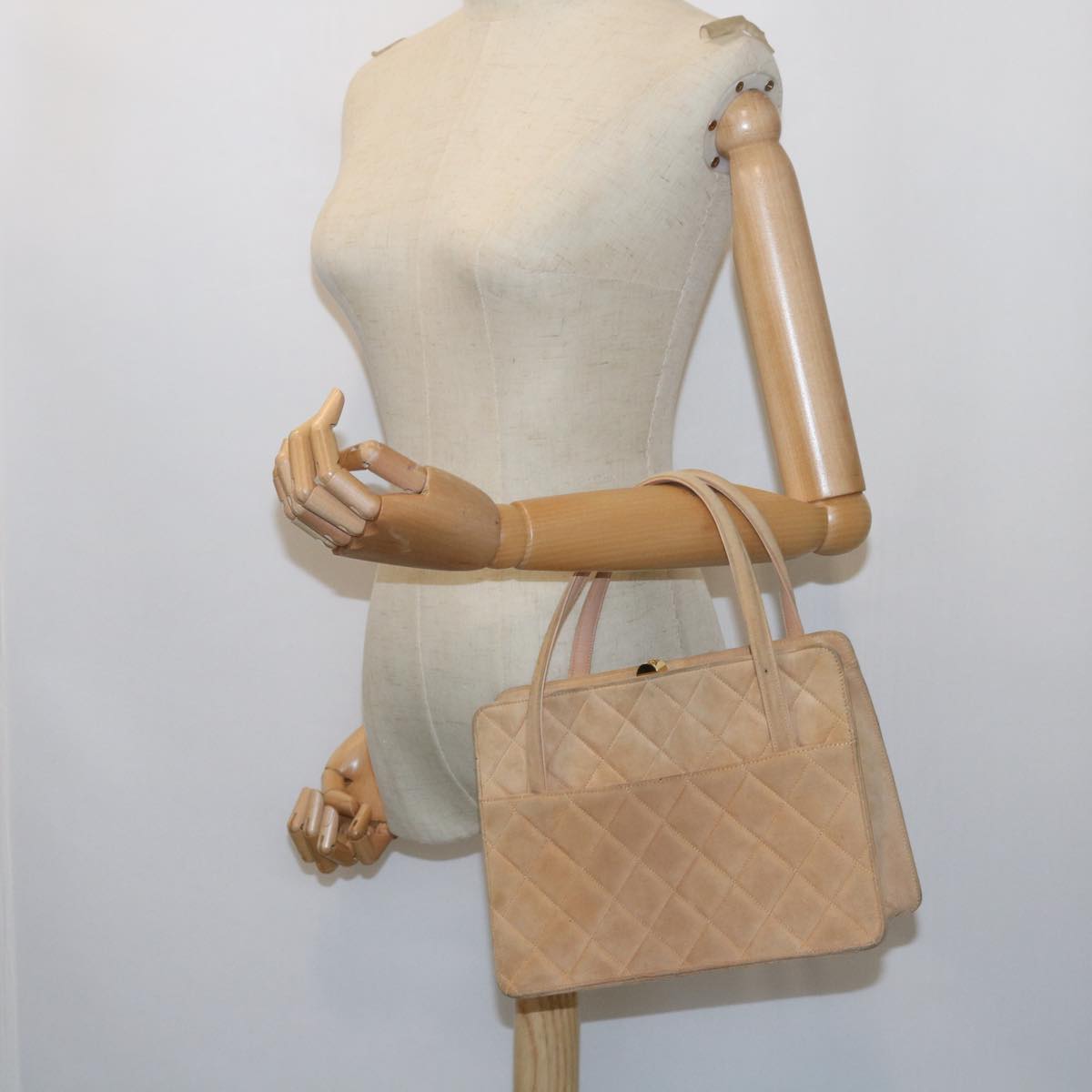 CHANEL Gamaguchi Hand Bag Suede Beige CC yk9125