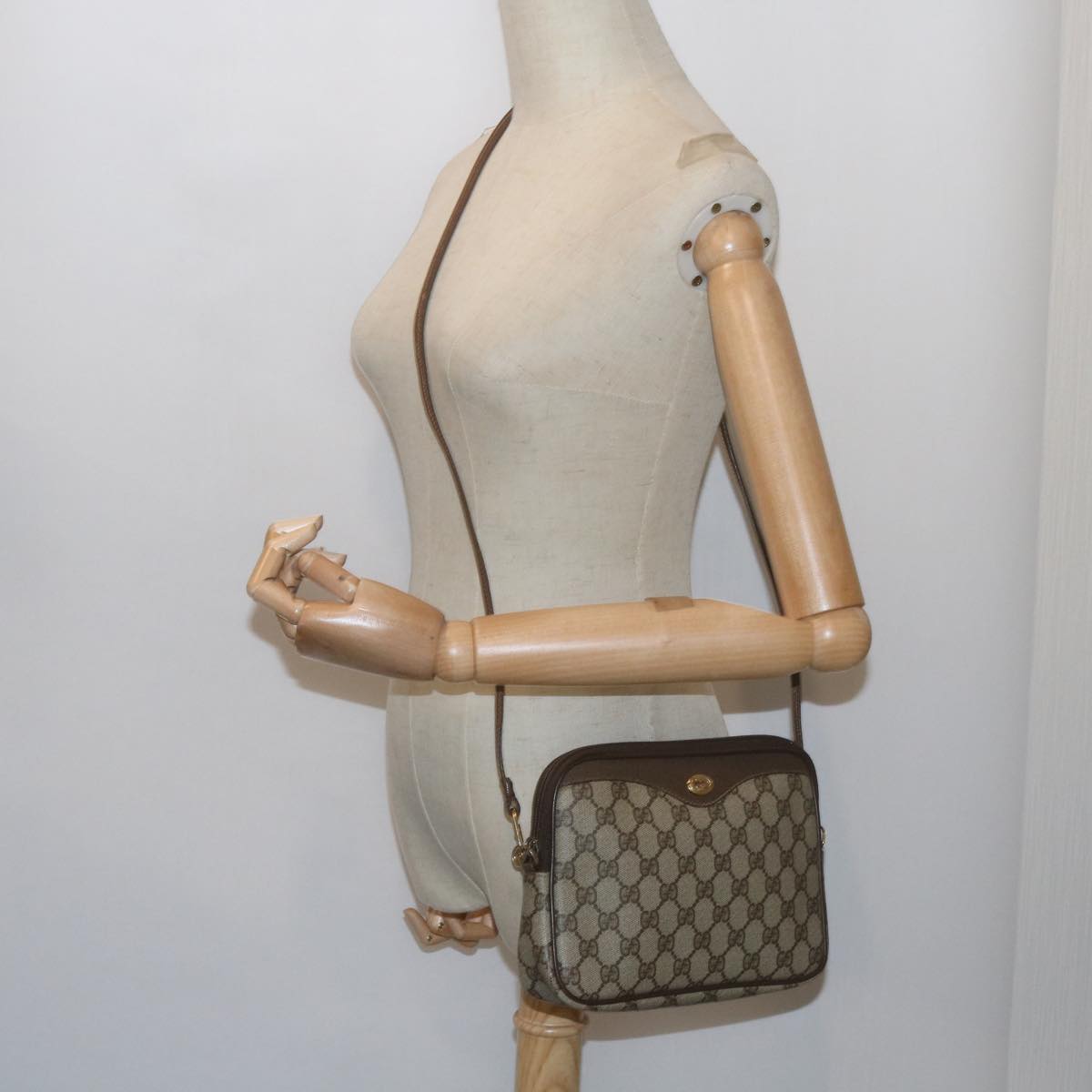 GUCCI GG Canvas Shoulder Bag PVC Beige yk9779