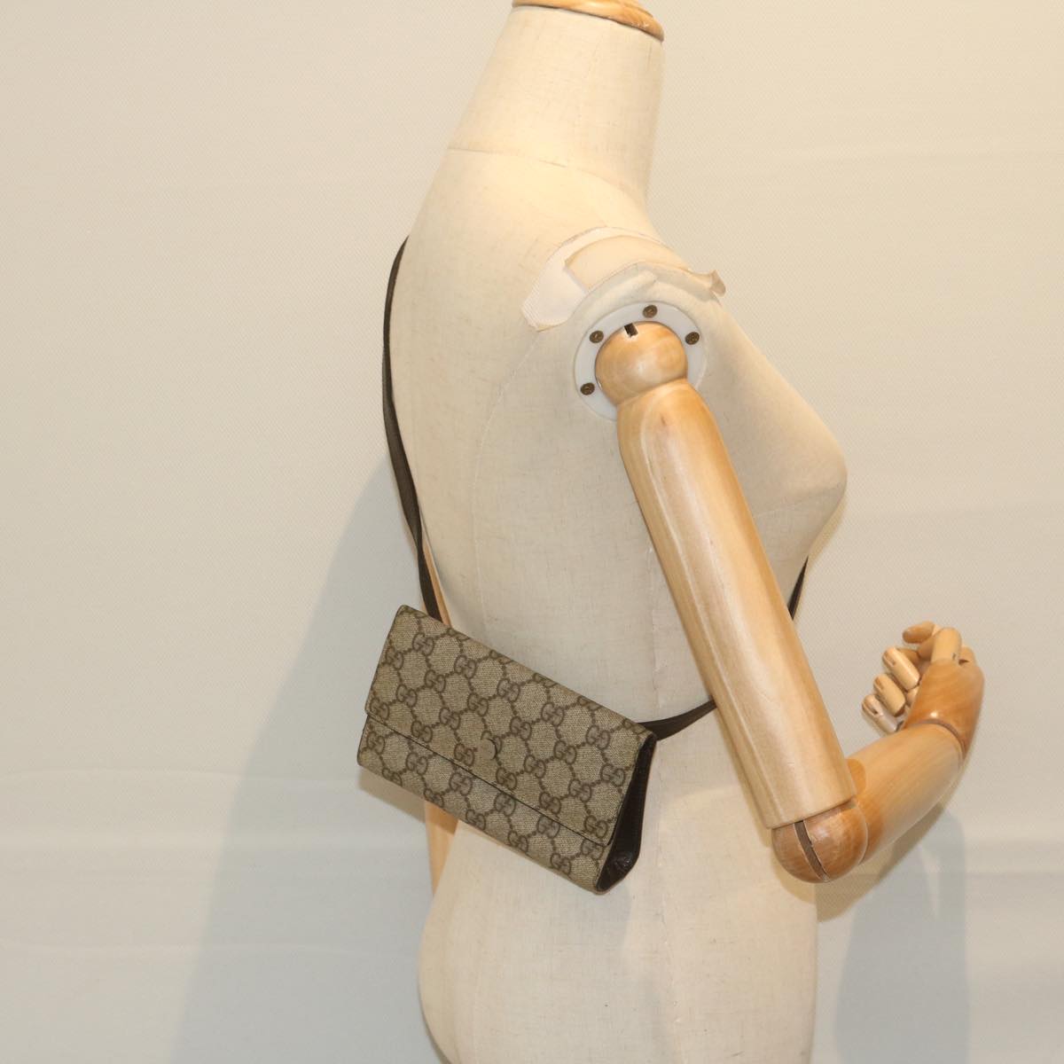 GUCCI GG Supreme Waist bag PVC Leather Beige 137376 yk9875