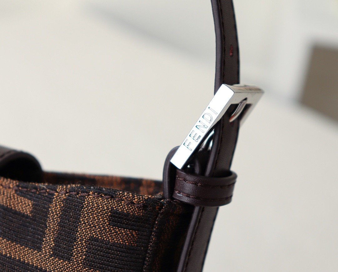 EN - New Arrival Bags FEI 099