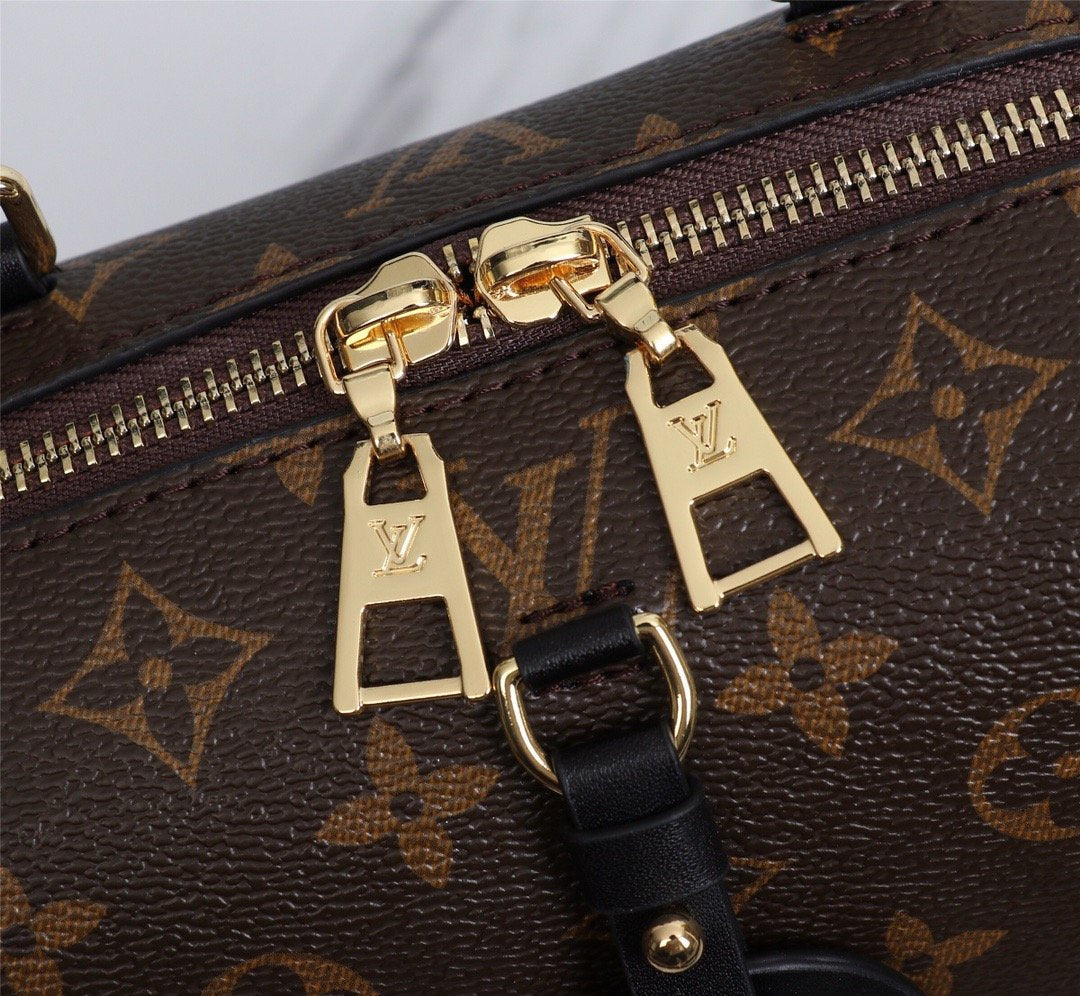 EN - New Arrival Bags LUV 027
