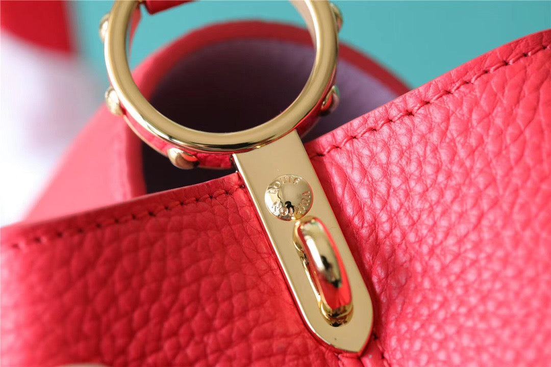 LV Capucines GLAMI Taurillon Red For Women, WomenÃ¢â‚¬â„¢s Bags, Shoulder And Crossbody Bags 10.6in/27cm LV