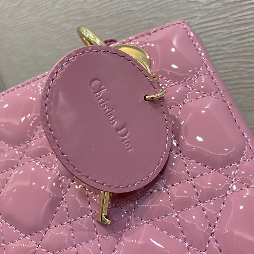 GLAMI Small Lady Bag Clutch Gold Toned Hardware Pink For Women 8in/20cm CD