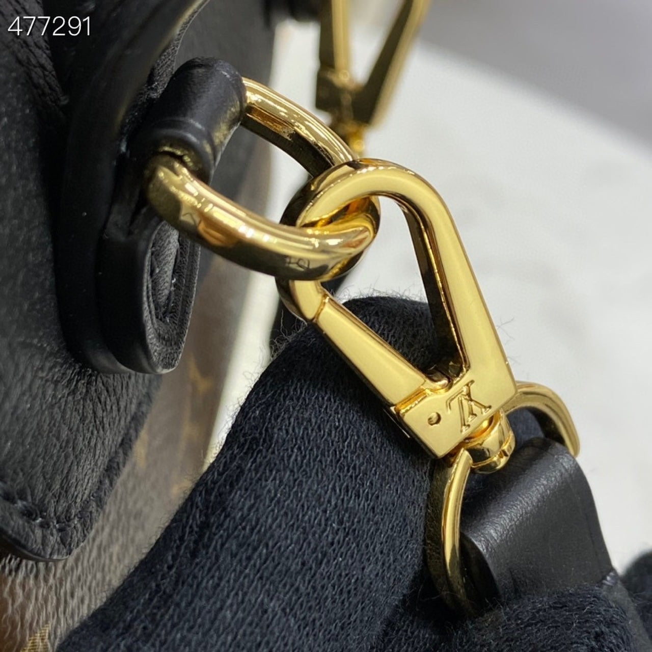 LV Montsouris GLAMI Backpack Monogram Canvas Black For Women, WoBackpack 7.9in/20cm LV M45516
