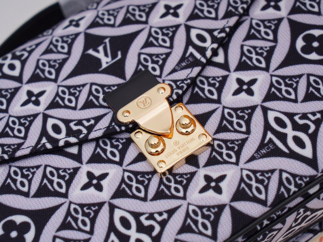 EN - New Arrival Bags LUV 129