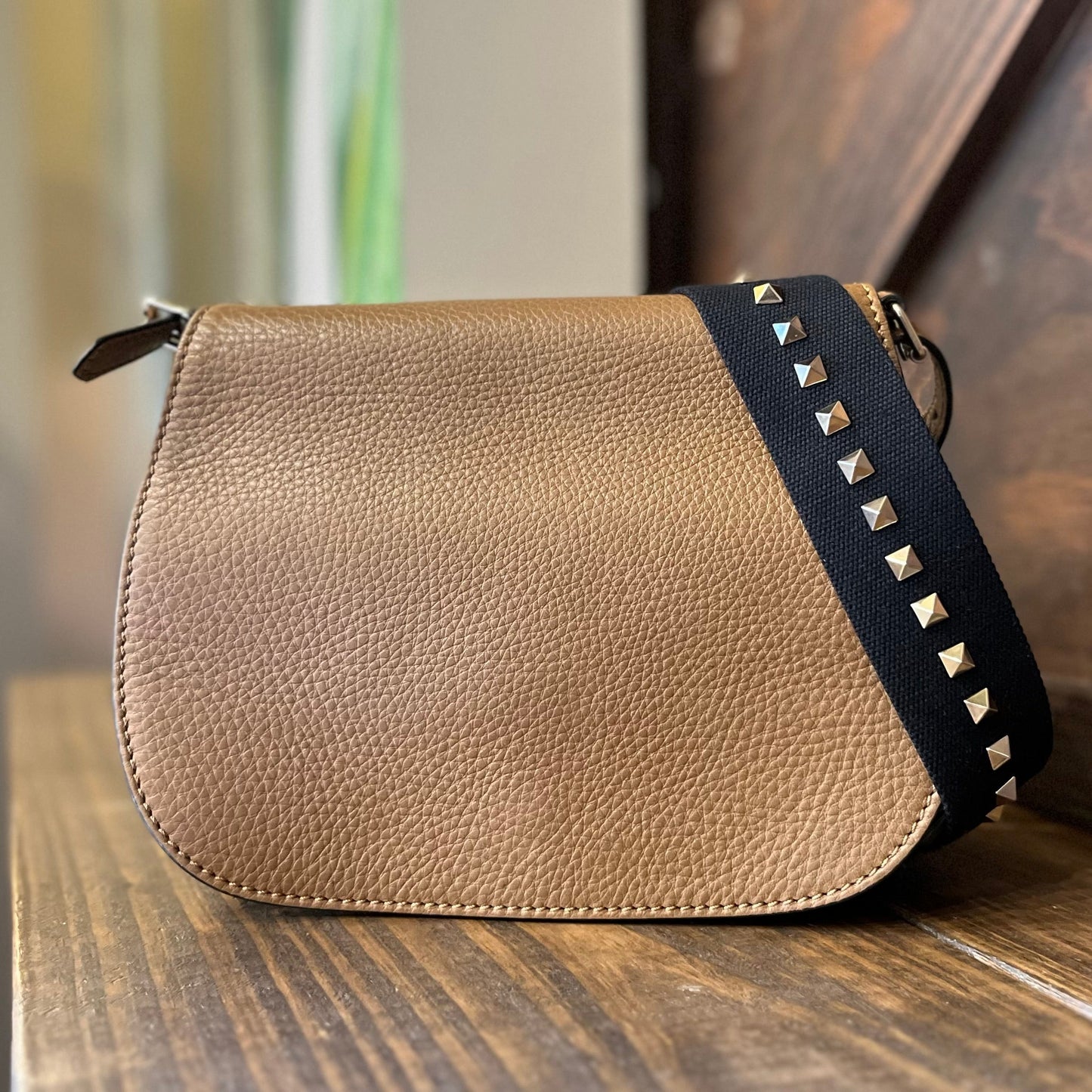 VALENTINO Band Rockstud Grained Calfskin Crossbody Bag ADI1194