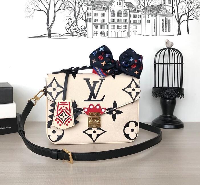 SAMC - LOV Bags - 2792