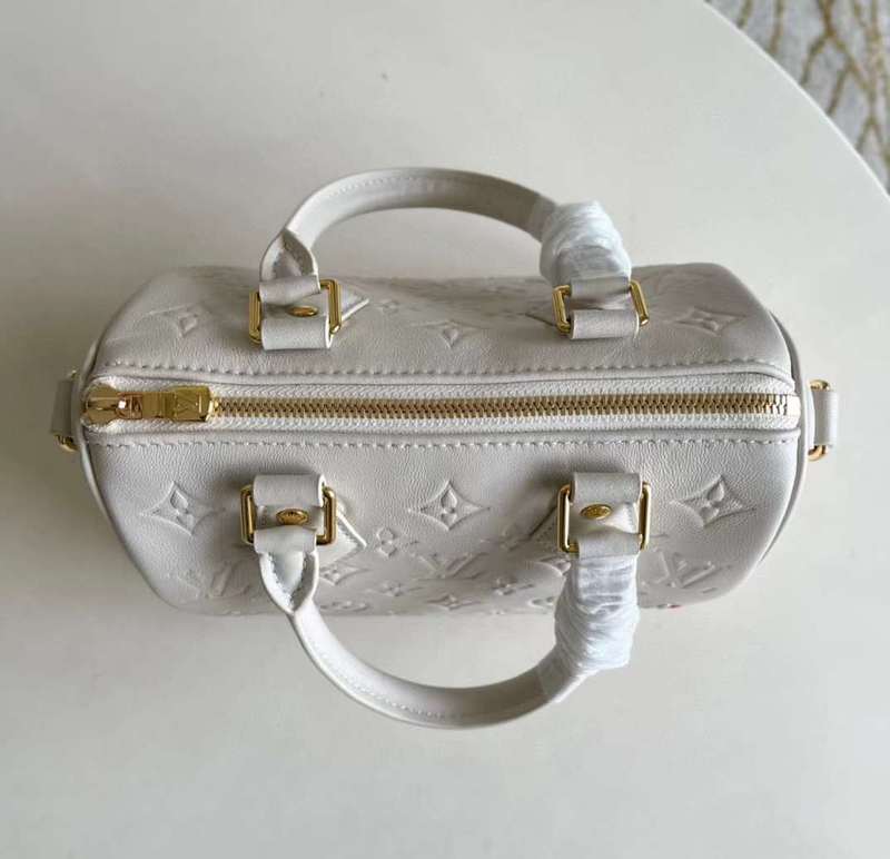 LOV2 Bags - Luxurious Bags  1126