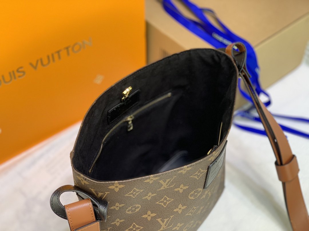 EN - New Arrival Bags LUV 105
