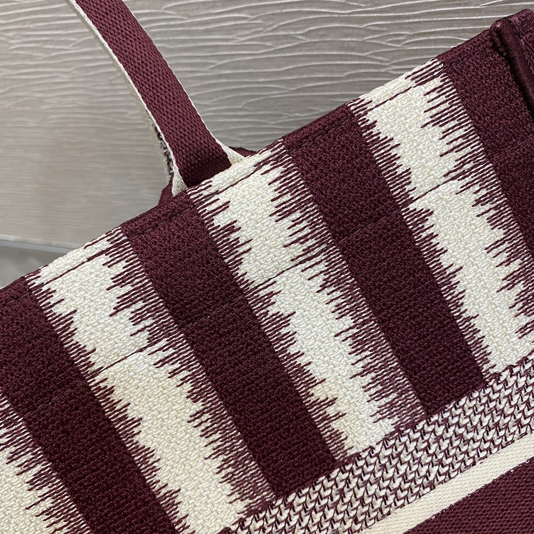 GLAMI MeGLAMIum Book Tote Red D-Stripes Embroidery For Women 36cm/16.5in CD