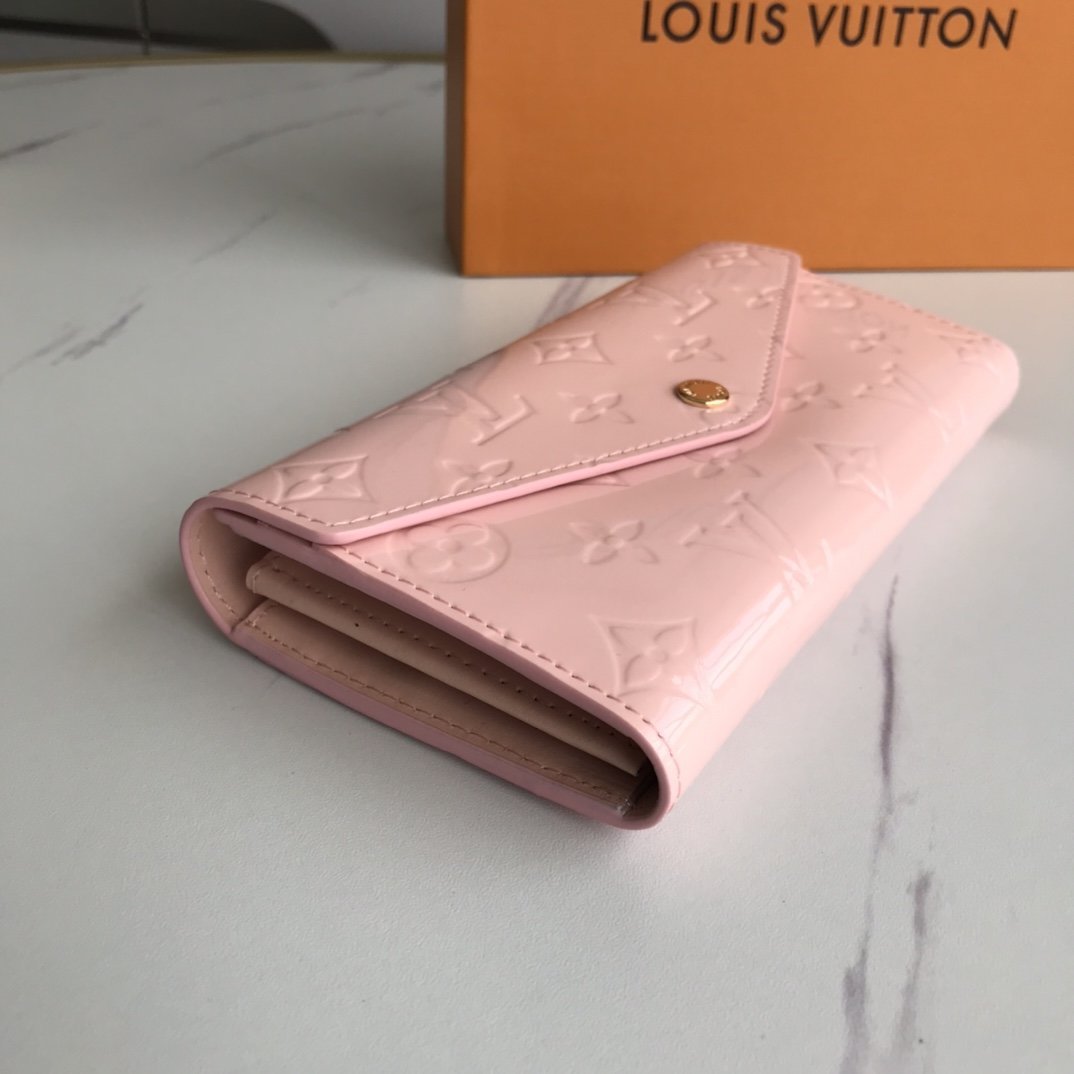 EN - New Arrival Wallet LUV 005