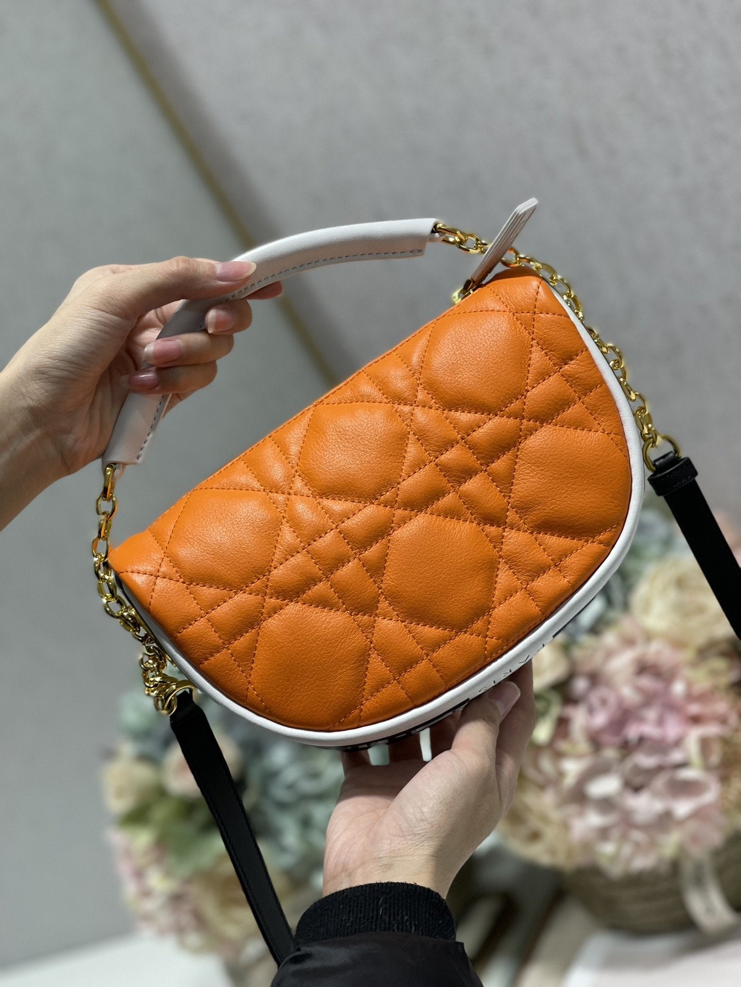 GLAMI Small Vibe Hobo Bag GlamIuoresGLAMInt Orange Macrocannage, Orange Handbags, Crossbody Bags, 20cm CD M7200ODDO_M057